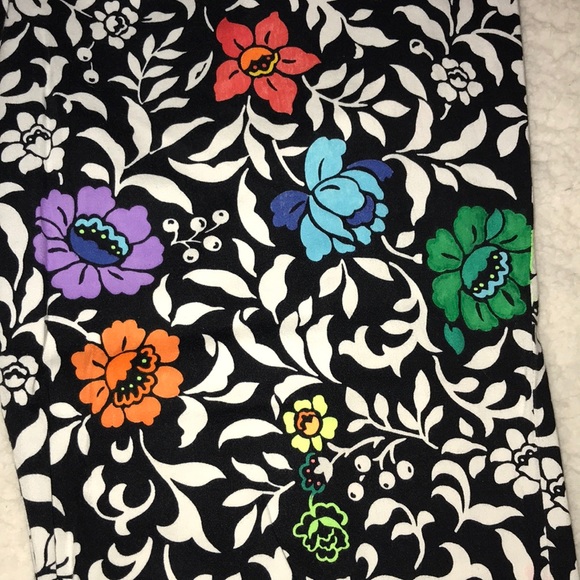 One of a kind Maternity Capri pants - Picture 3 of 9